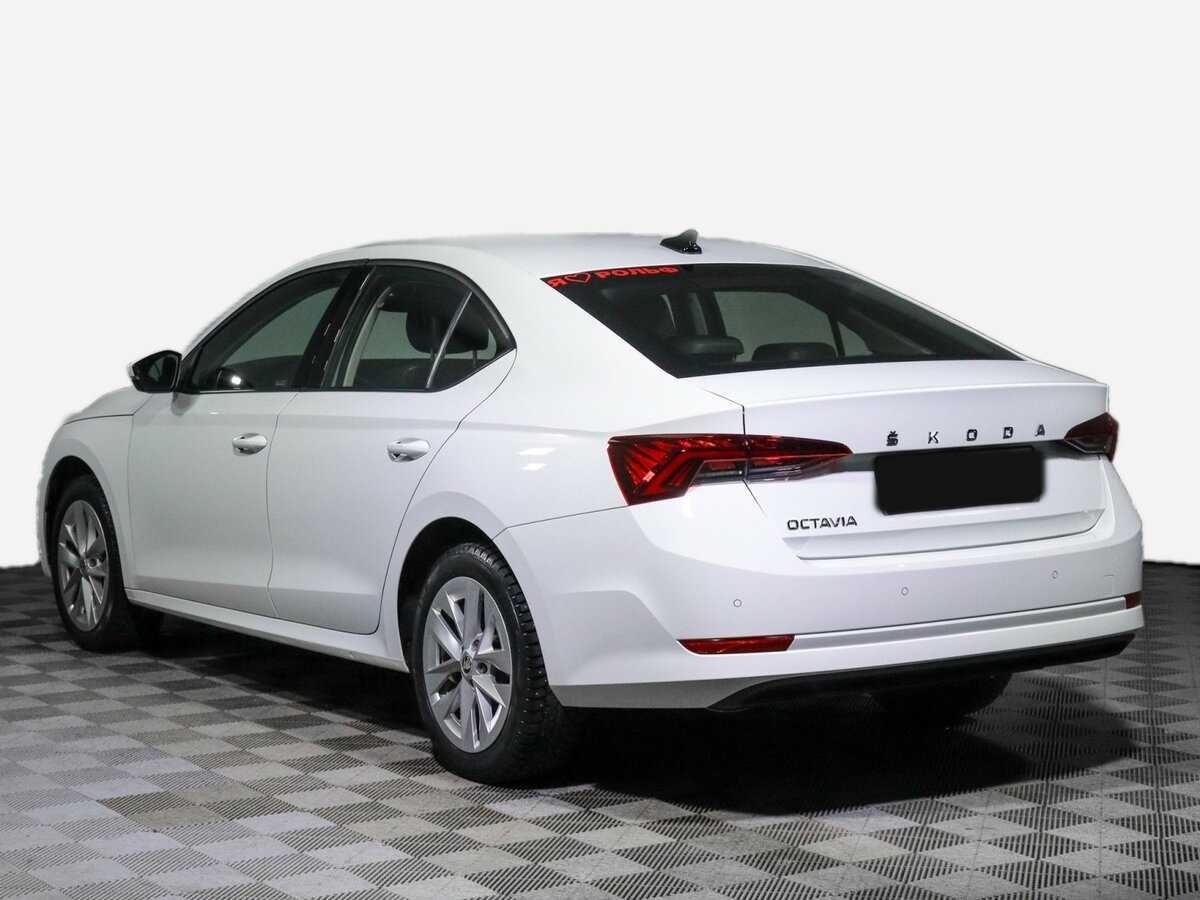 Skoda Octavia 2020 года с пробегом. Фото: #6
