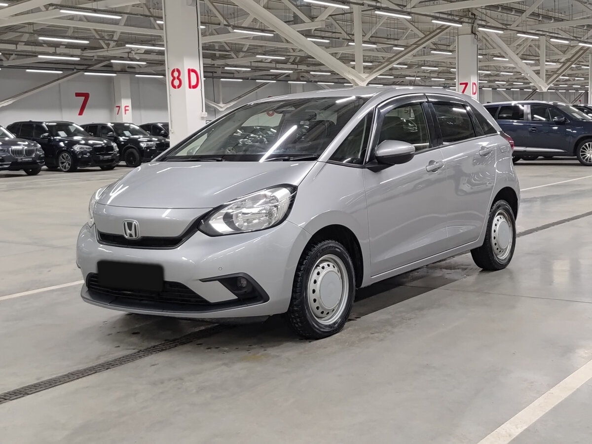 Honda Fit 2020 года с пробегом. Посмотреть фото