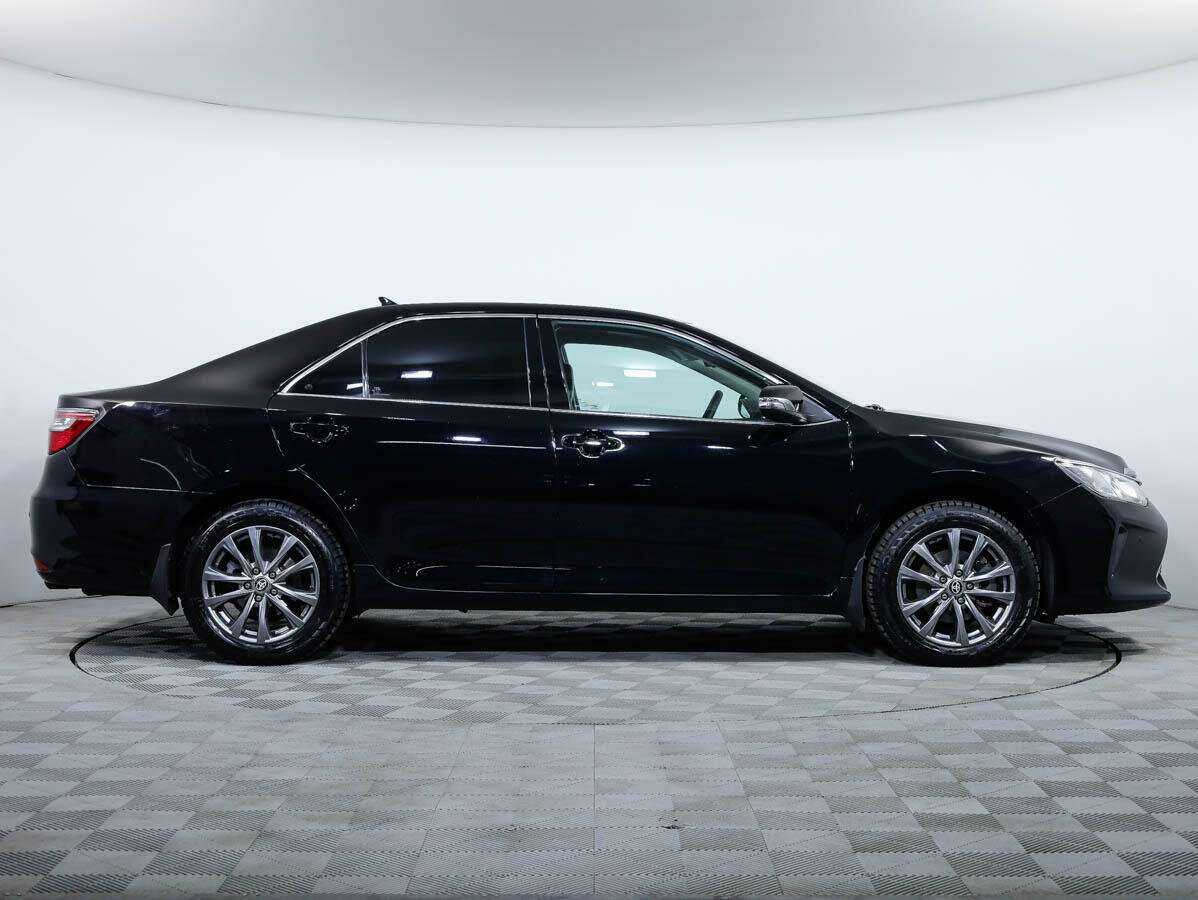 Toyota Camry 2016 года с пробегом. Фото: #2