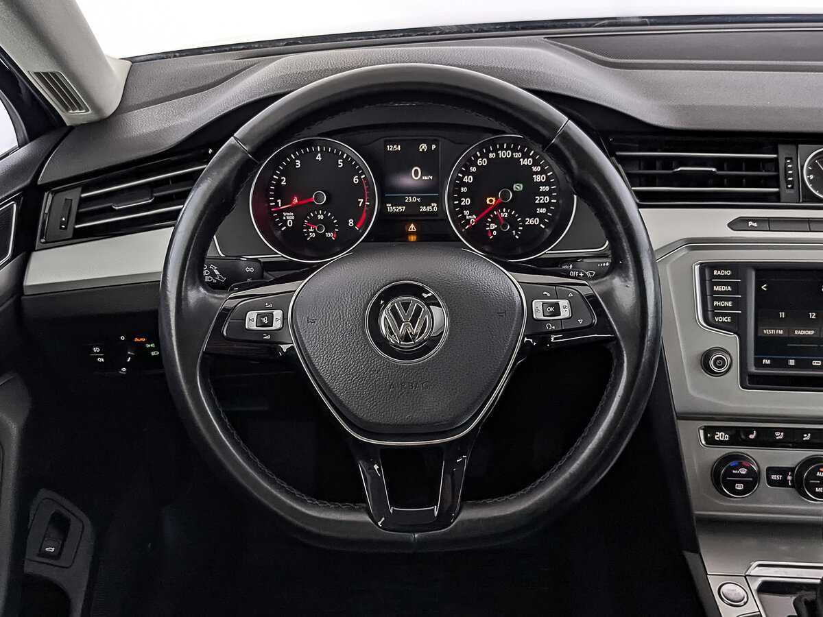 Volkswagen Passat 2016 года с пробегом. Фото: #20