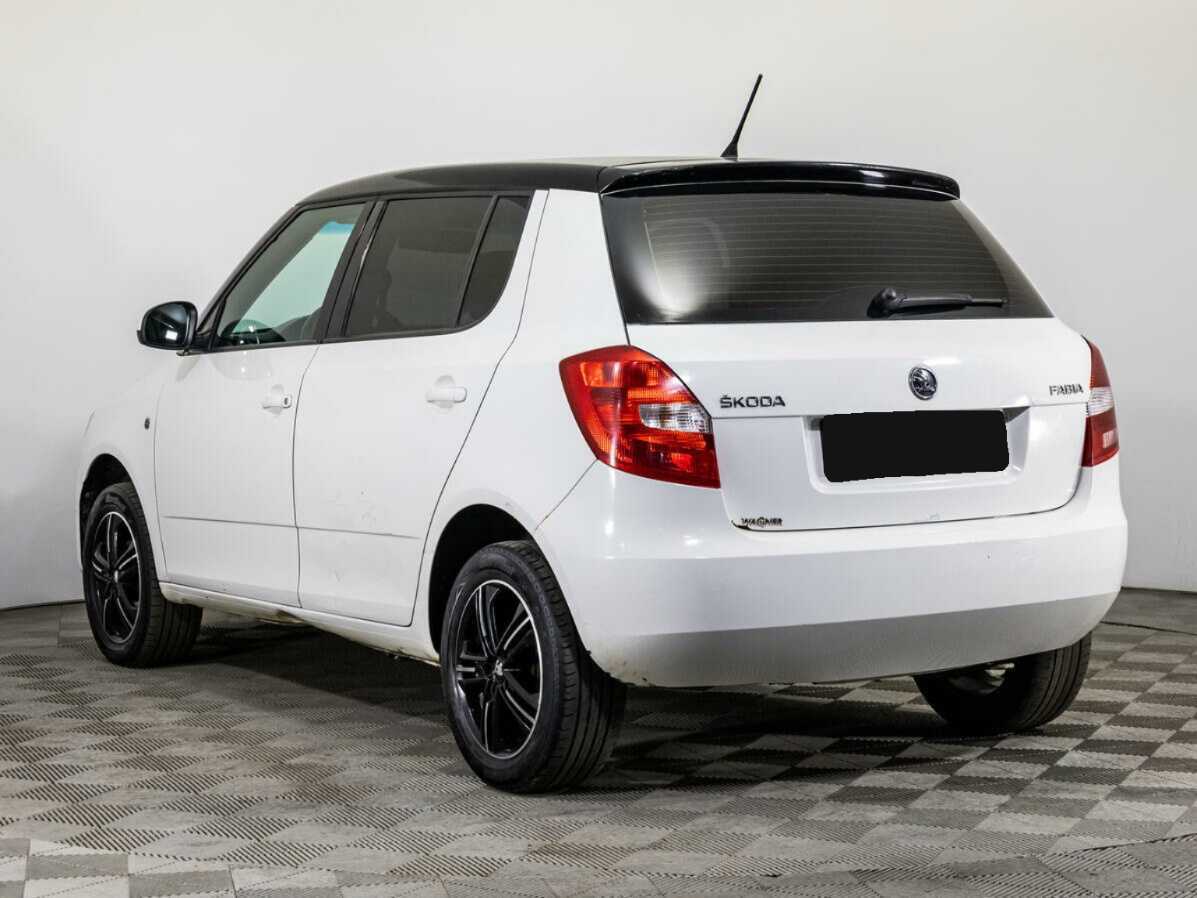 Skoda Fabia 2013 года с пробегом. Фото: #6
