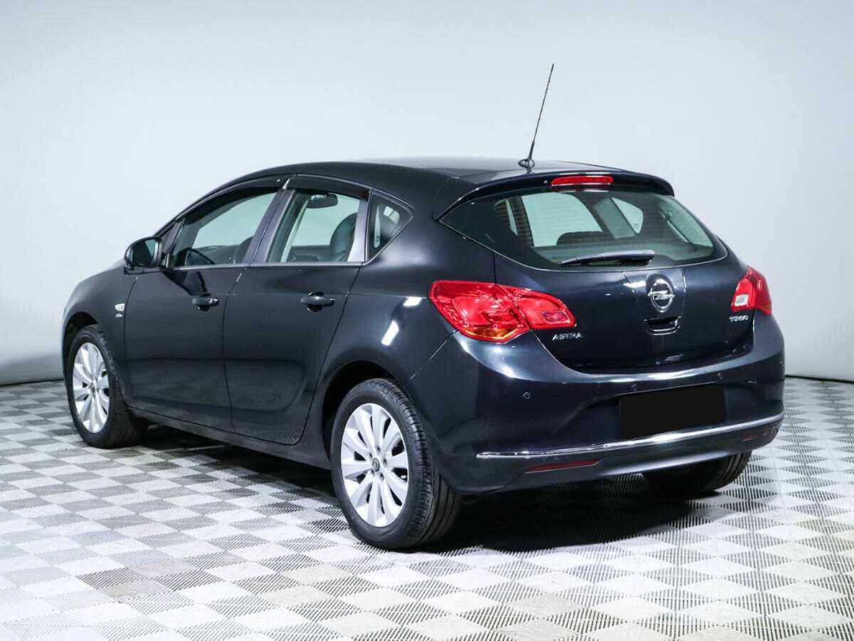 Opel Astra 2014 года с пробегом. Фото: #5