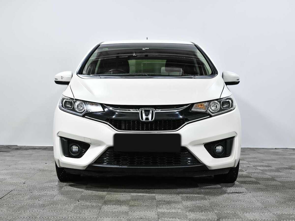 Honda Fit 2016 года с пробегом. Фото: #1