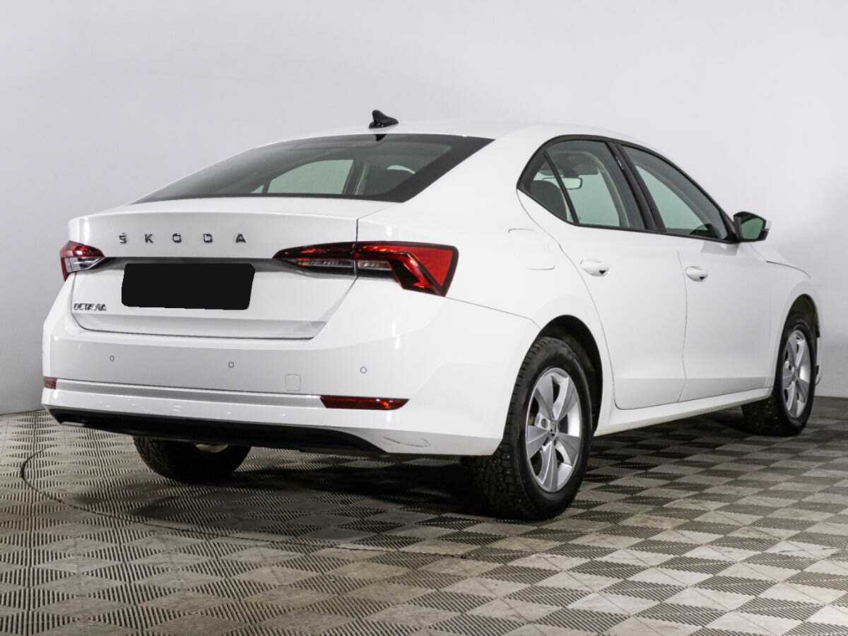 Skoda Octavia 2021 года с пробегом. Фото: #3