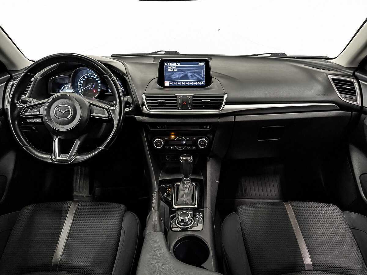 Mazda 3 2018 года с пробегом. Фото: #11