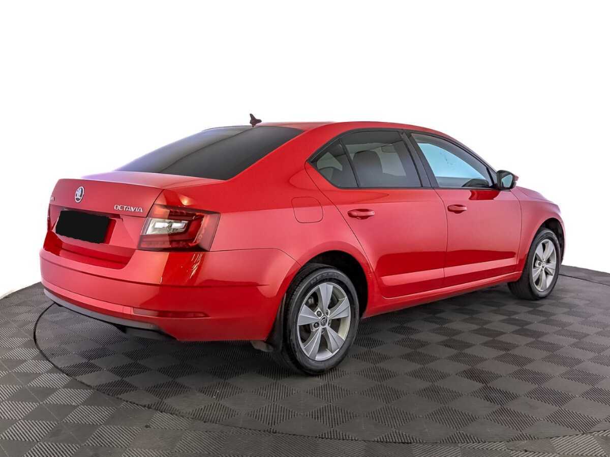 Skoda Octavia 2018 года с пробегом. Фото: #4