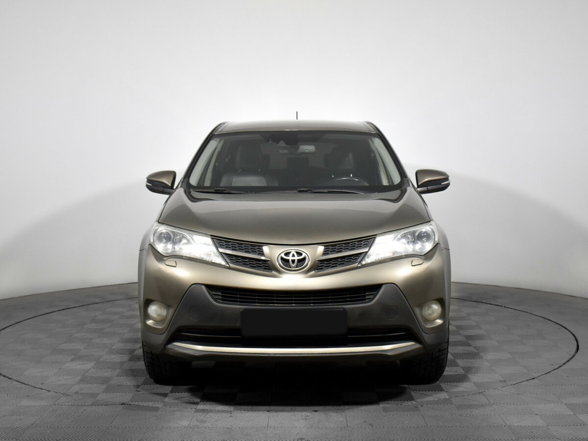 Toyota RAV4 2013 года с пробегом. Фото: #1