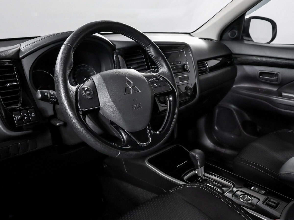 Mitsubishi Outlander 2019 года с пробегом. Фото: #12