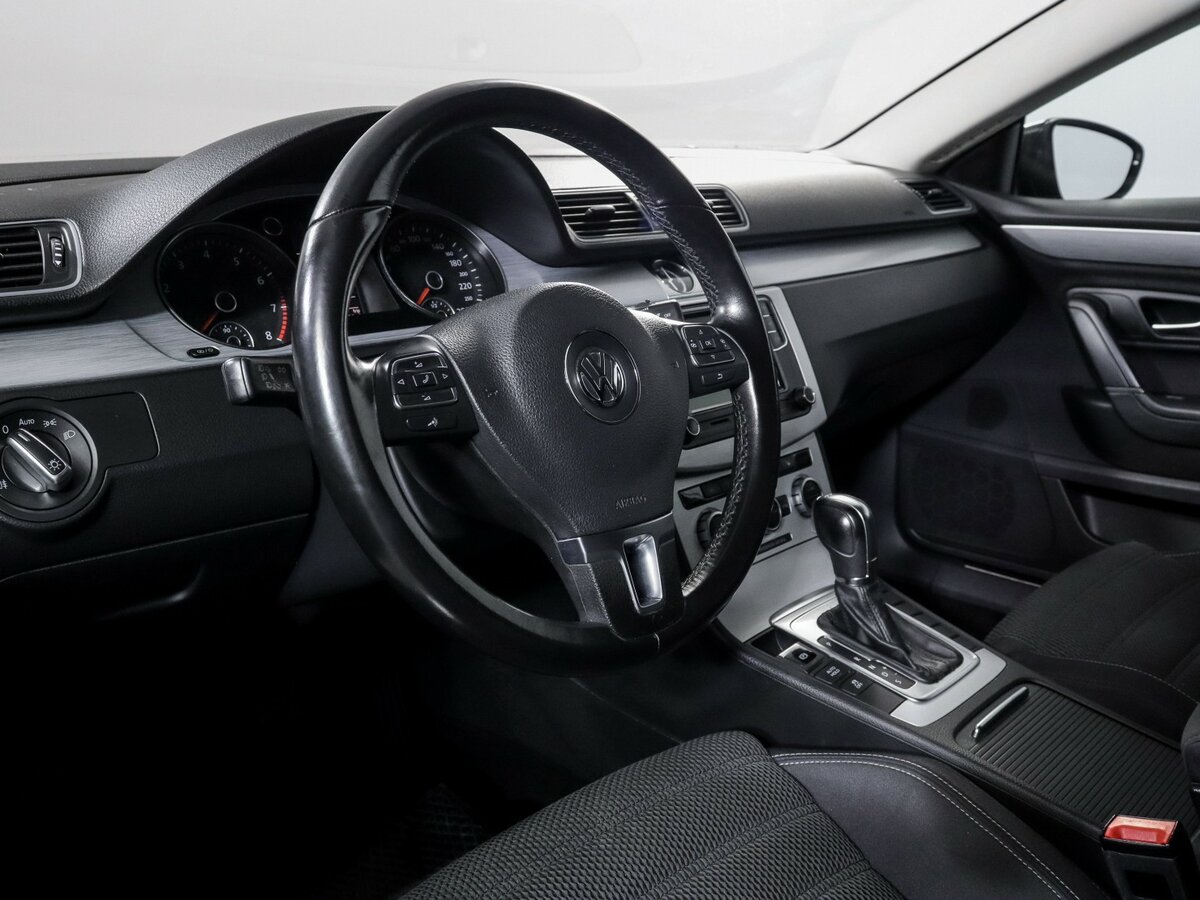 Volkswagen Passat CC 2013 года с пробегом. Фото: #10