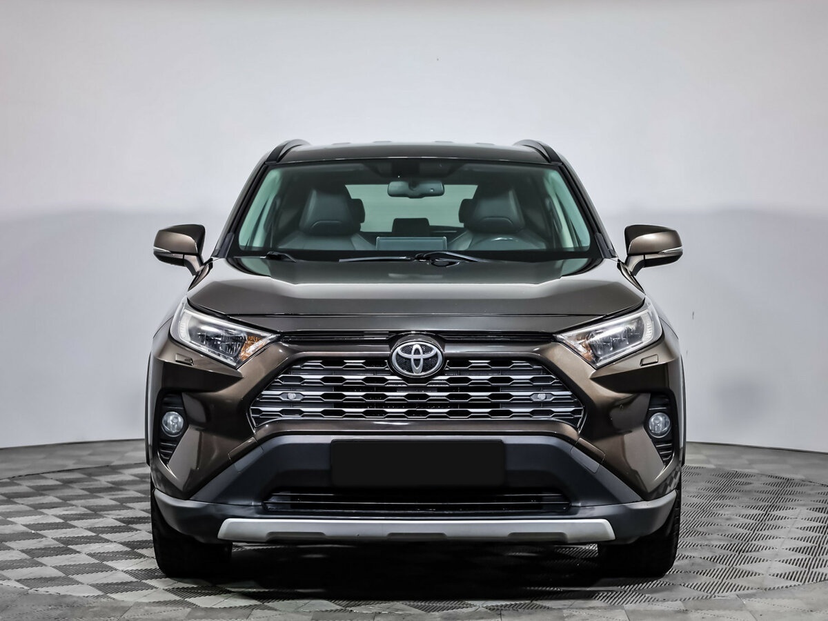 Toyota RAV4 2019 года с пробегом. Фото: #1