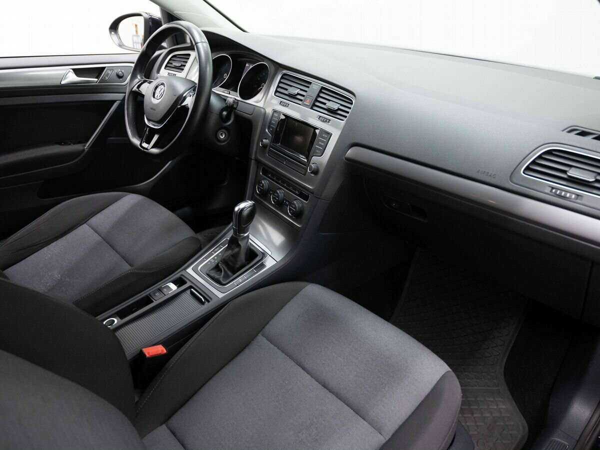 Volkswagen Golf 2013 года с пробегом. Фото: #12