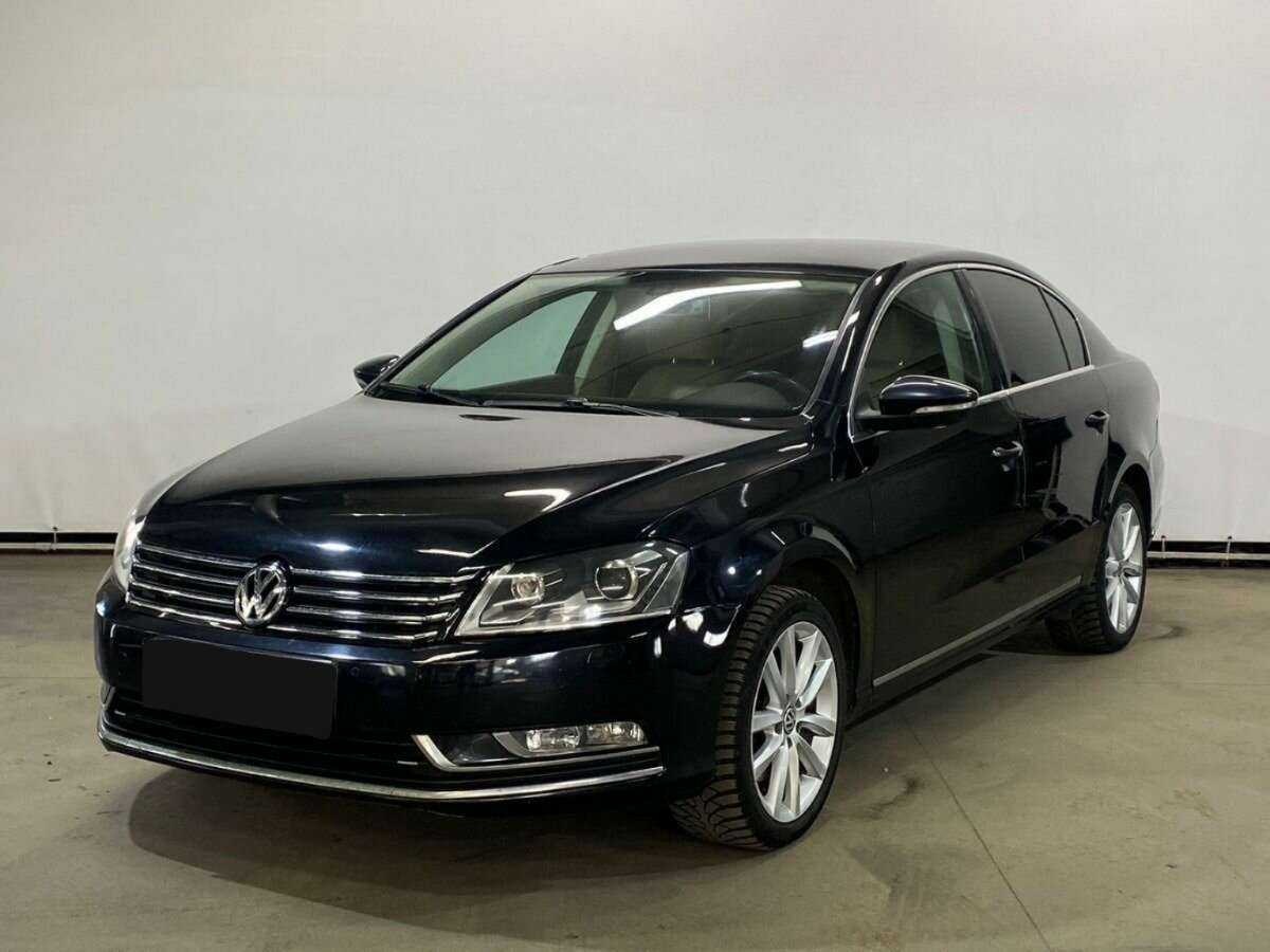 Volkswagen Passat 2012 года с пробегом. Посмотреть фото
