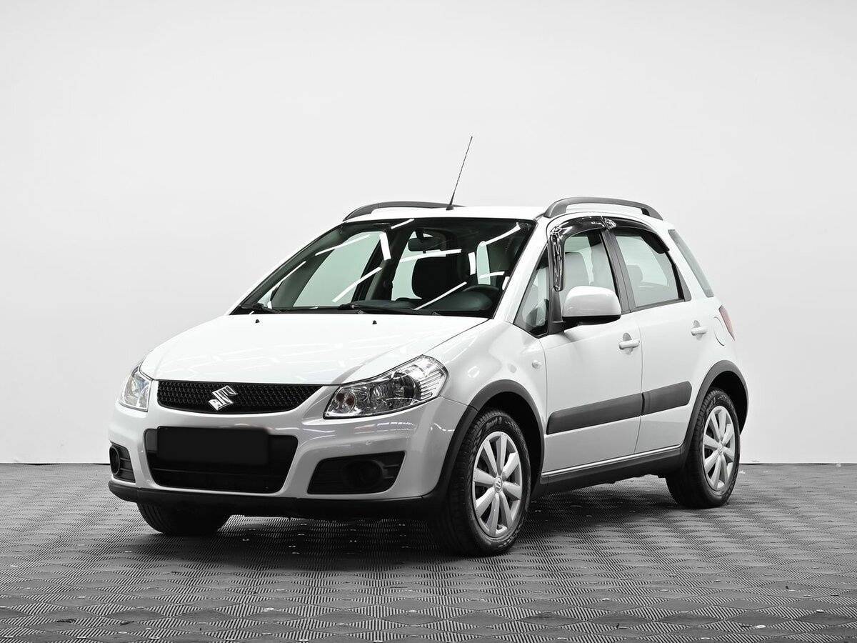 Suzuki SX4 2013 года с пробегом. Посмотреть фото