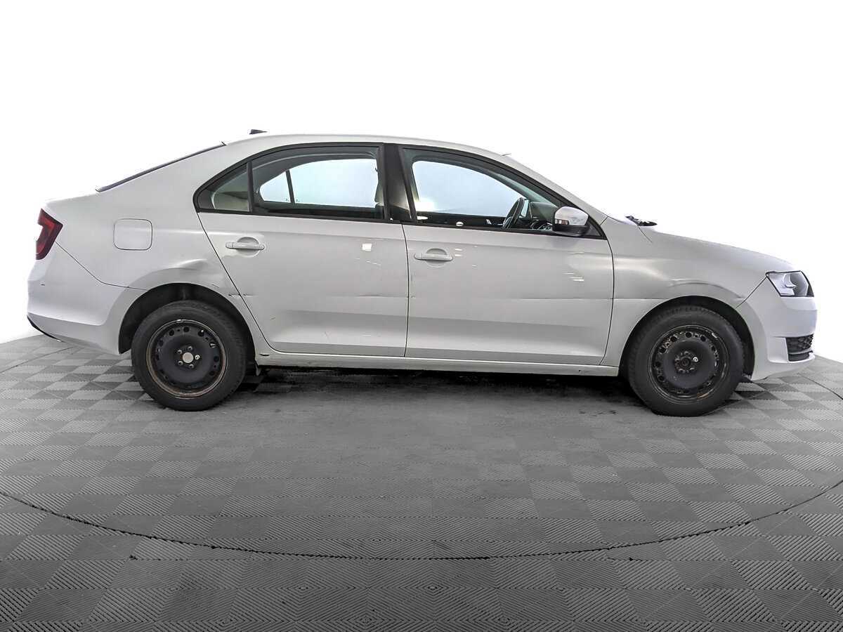 Skoda Rapid 2019 года с пробегом. Фото: #3