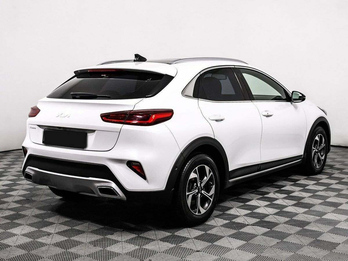 Kia XCeed 2021 года с пробегом. Фото: #4