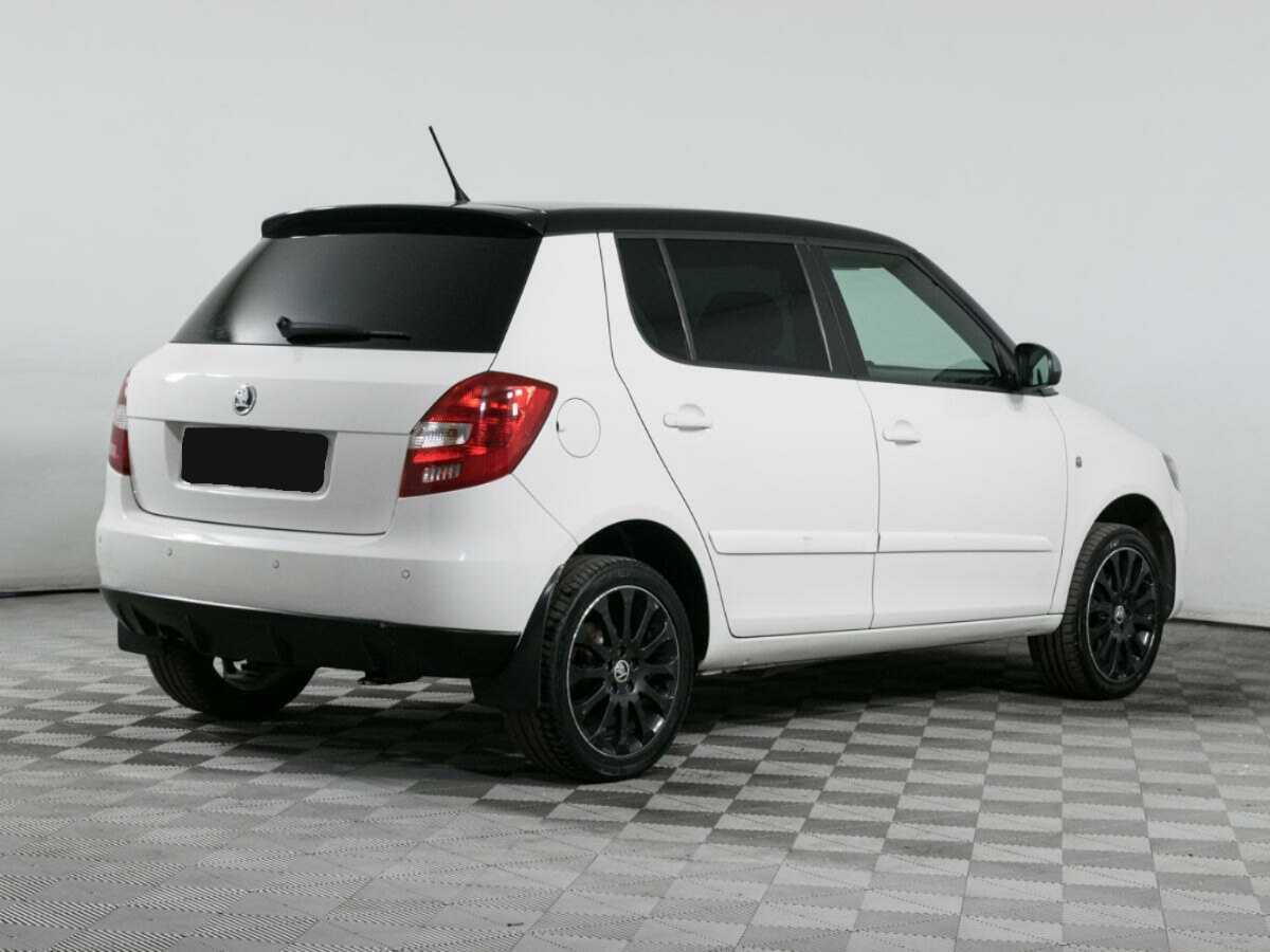 Skoda Fabia 2013 года с пробегом. Фото: #3