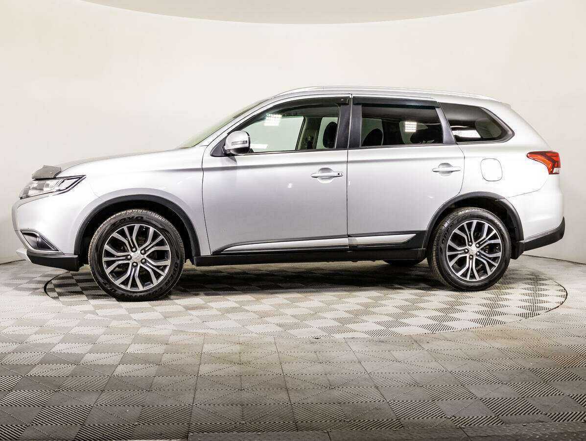 Mitsubishi Outlander 2018 года с пробегом. Фото: #7