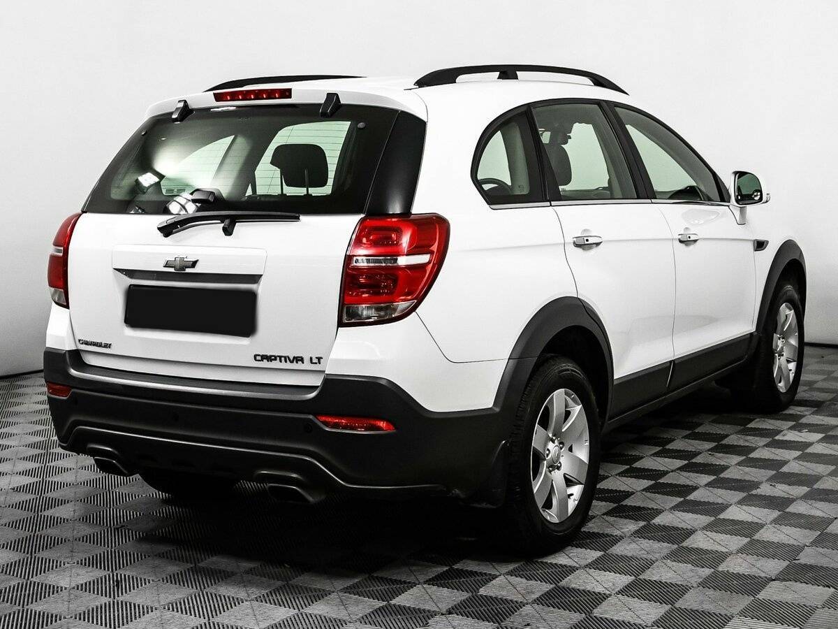 Chevrolet Captiva 2014 года с пробегом. Фото: #4