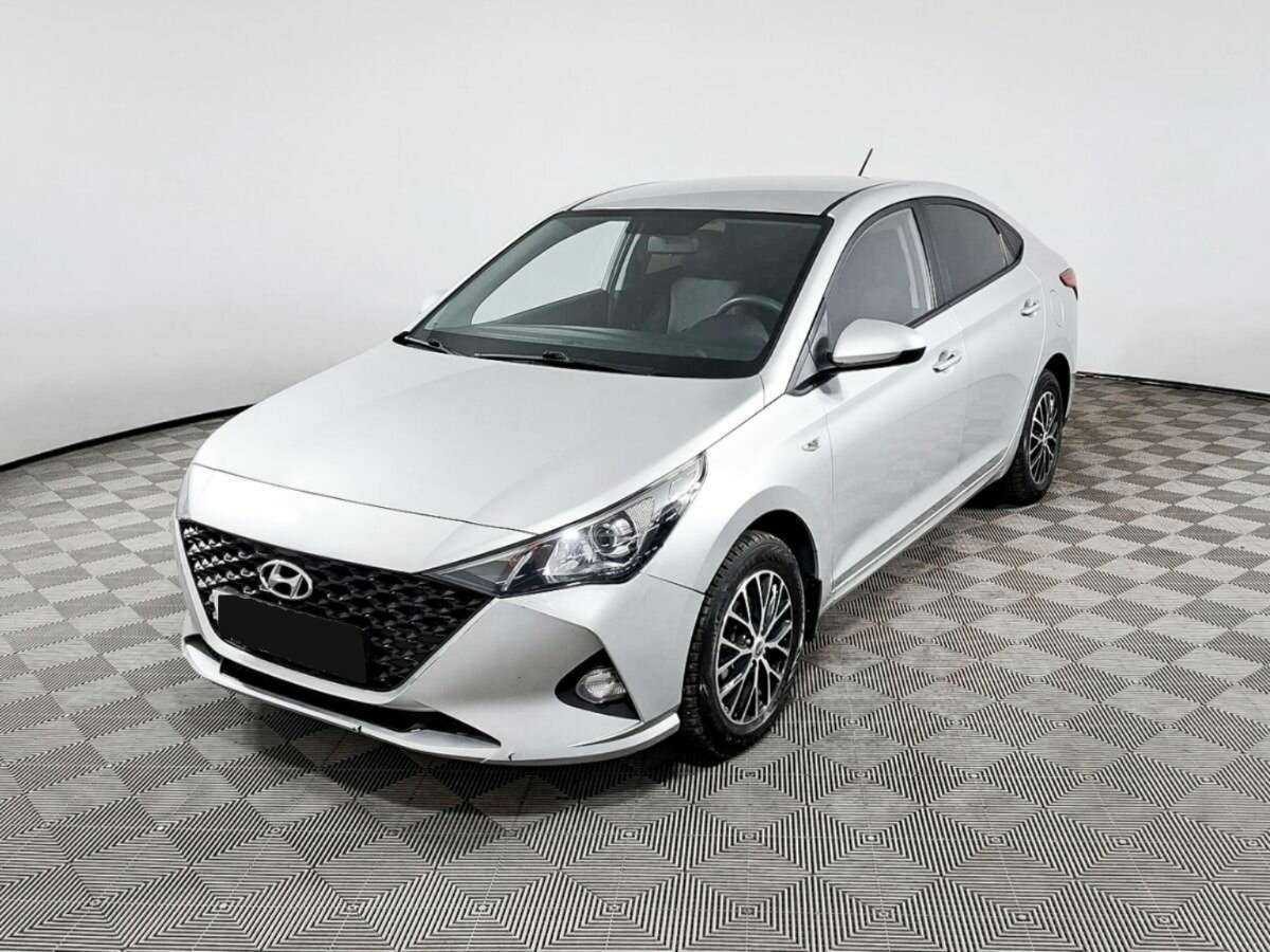Hyundai Solaris 2021 года с пробегом. Посмотреть фото