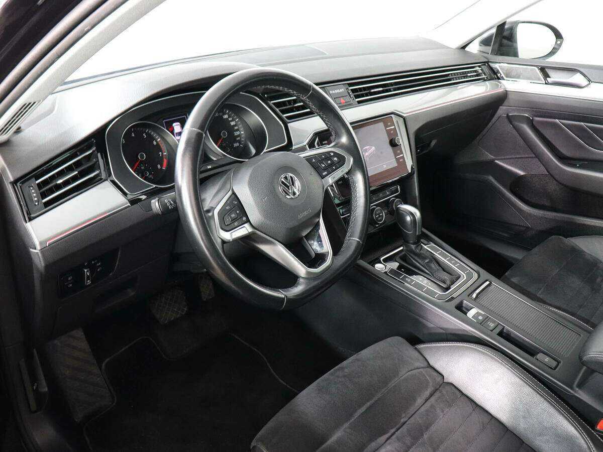 Volkswagen Passat 2020 года с пробегом. Фото: #8