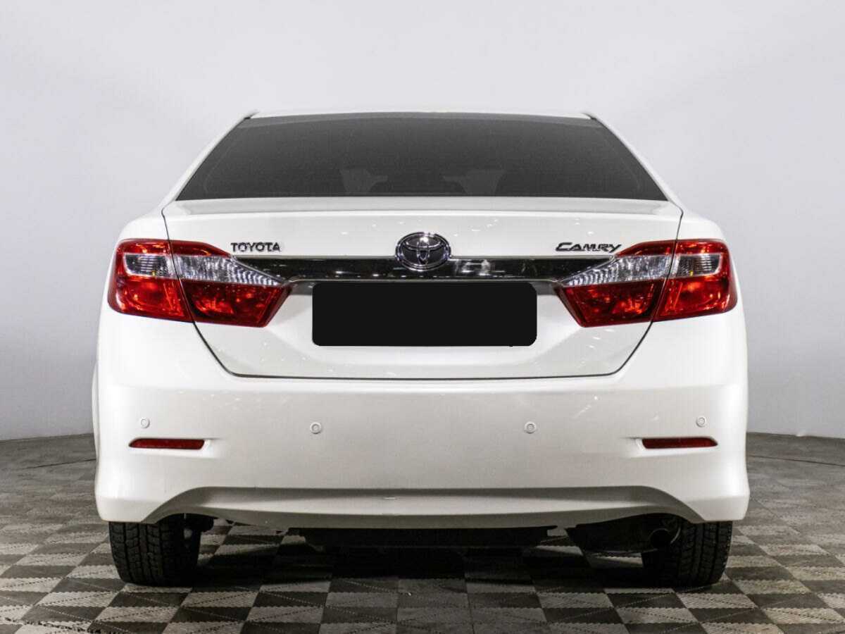 Toyota Camry 2014 года с пробегом. Фото: #5