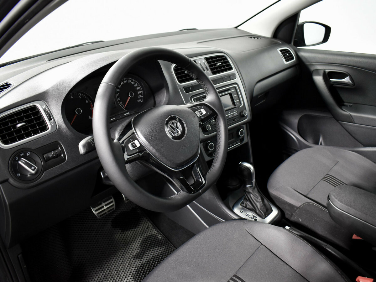 Volkswagen Polo 2017 года с пробегом. Фото: #8