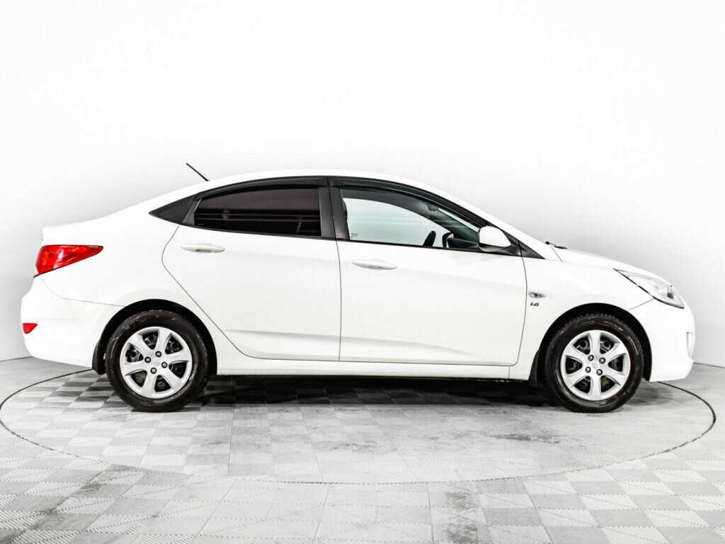 Hyundai Solaris 2013 года с пробегом. Фото: #3