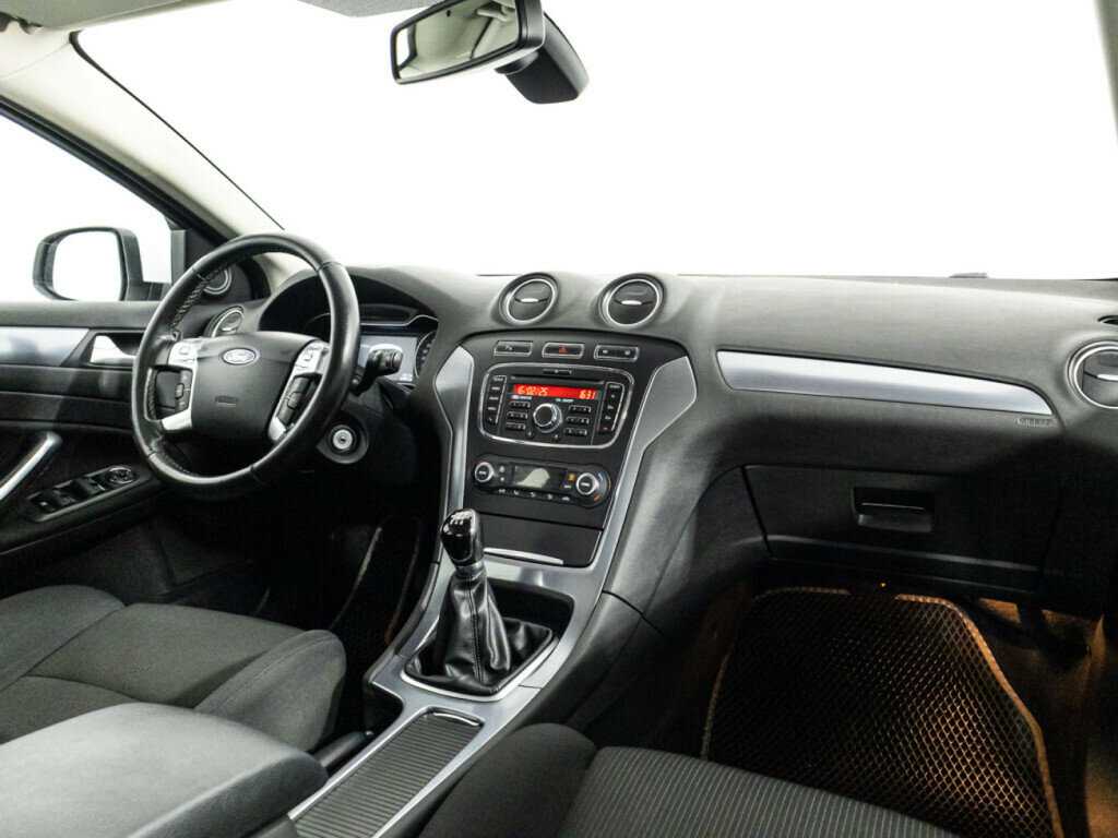 Ford Mondeo 2014 года с пробегом. Фото: #8