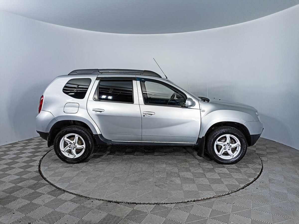 Renault Duster 2012 года с пробегом. Фото: #3