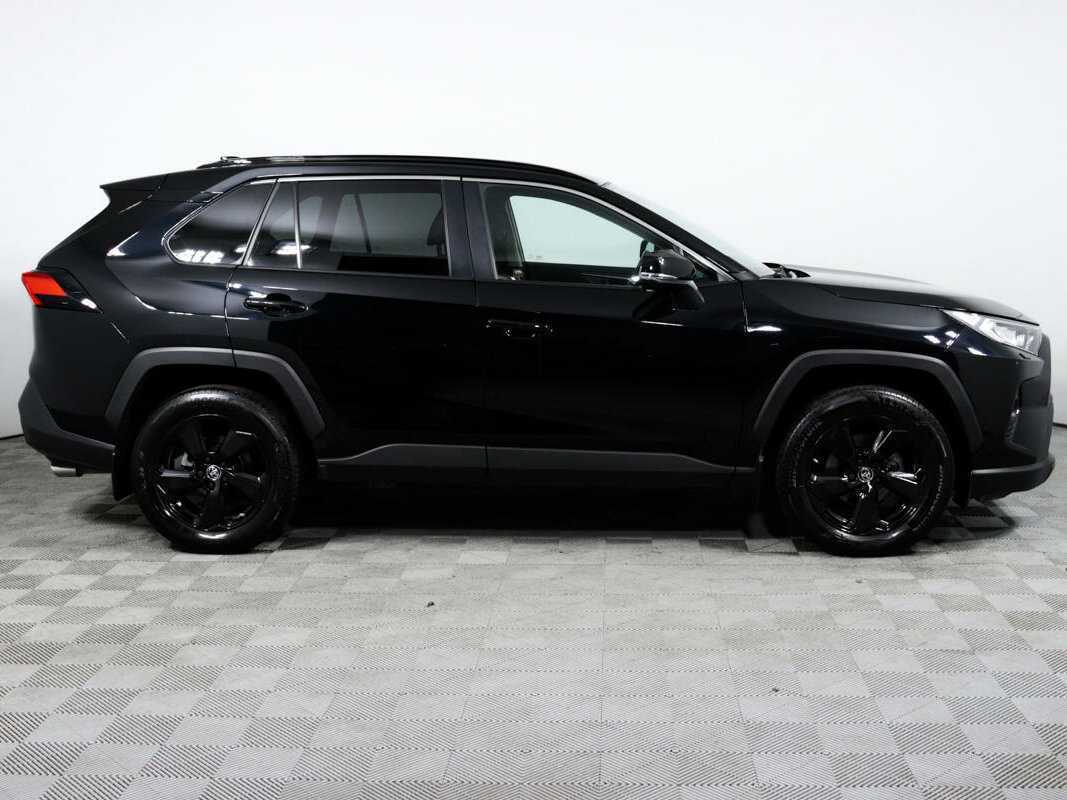 Toyota RAV4 2020 года с пробегом. Фото: #3