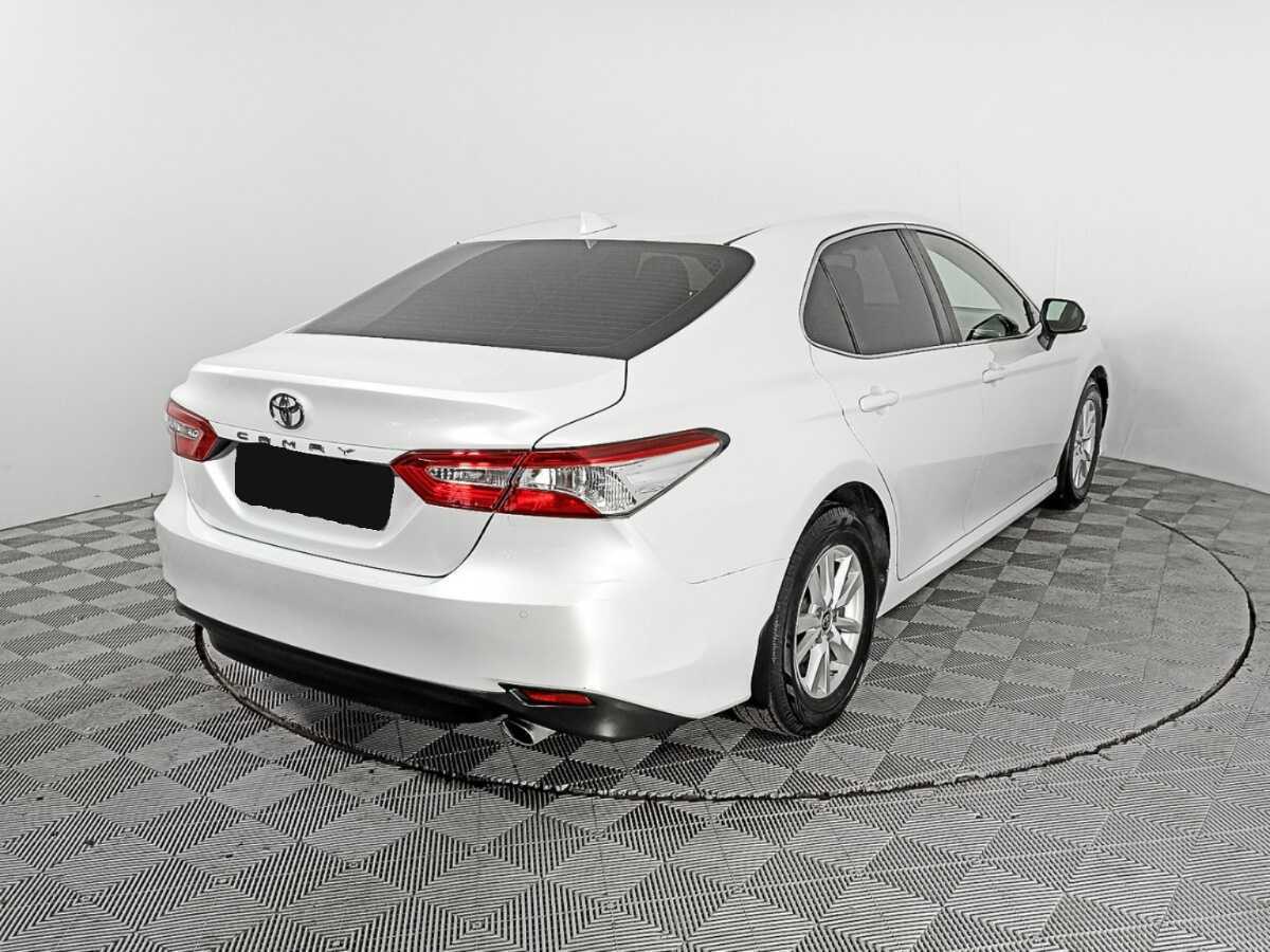 Toyota Camry 2019 года с пробегом. Фото: #3