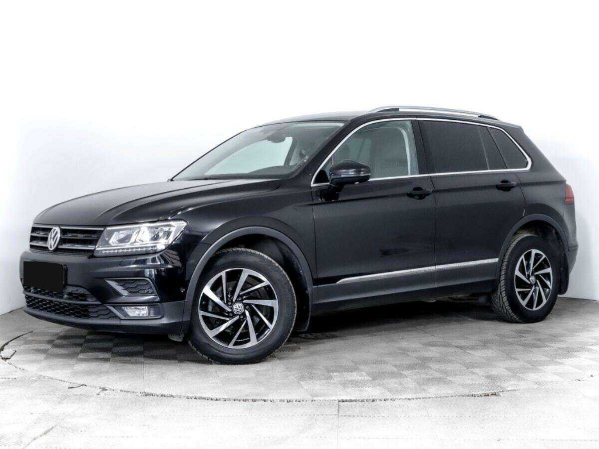Volkswagen Tiguan 2018 года с пробегом. Посмотреть фото