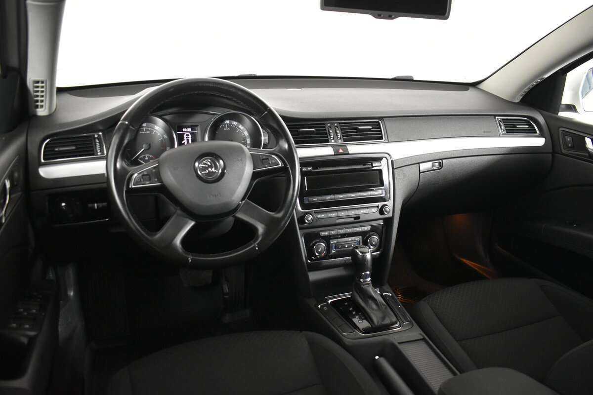 Skoda Superb 2015 года с пробегом. Фото: #5