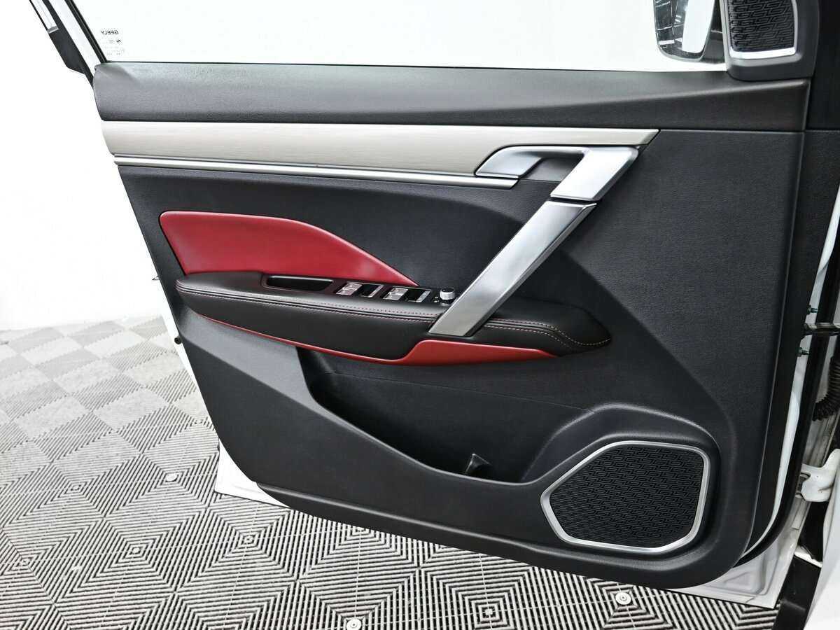 Geely Coolray 2020 года с пробегом. Фото: #9