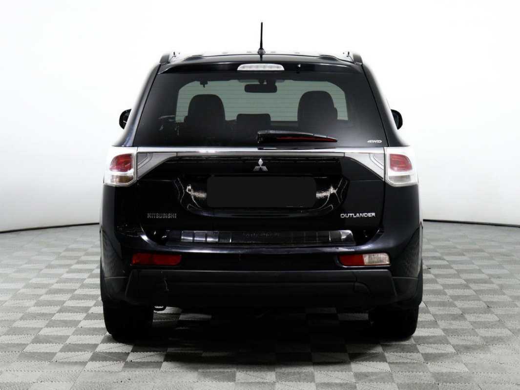 Mitsubishi Outlander 2013 года с пробегом. Фото: #5