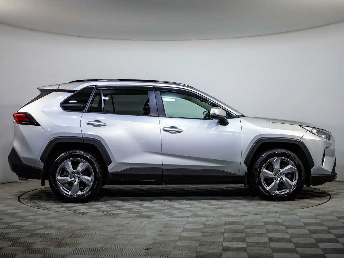 Toyota RAV4 2020 года с пробегом. Фото: #6