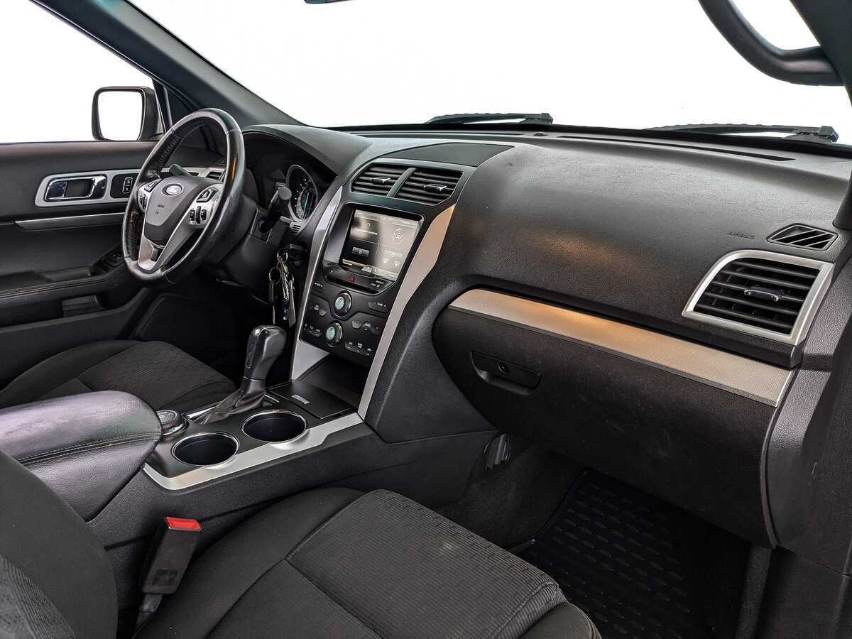 Ford Explorer 2014 года с пробегом. Фото: #10