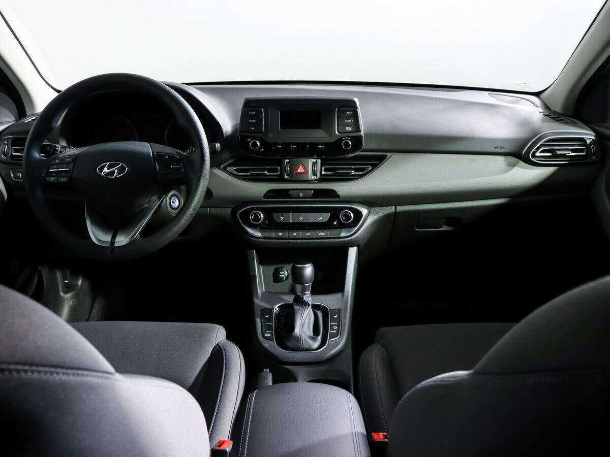 Hyundai i30 2022 года с пробегом. Фото: #9