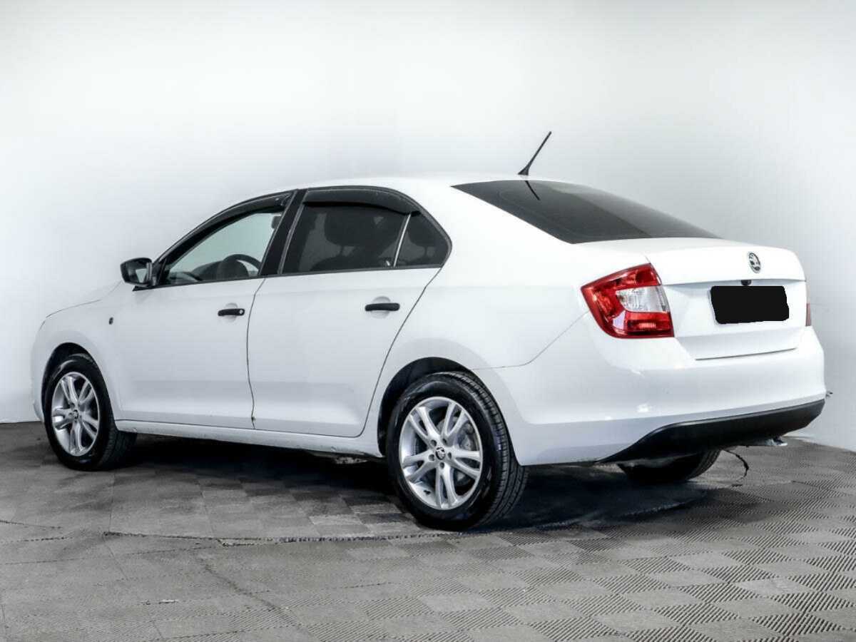 Skoda Rapid 2014 года с пробегом. Фото: #5