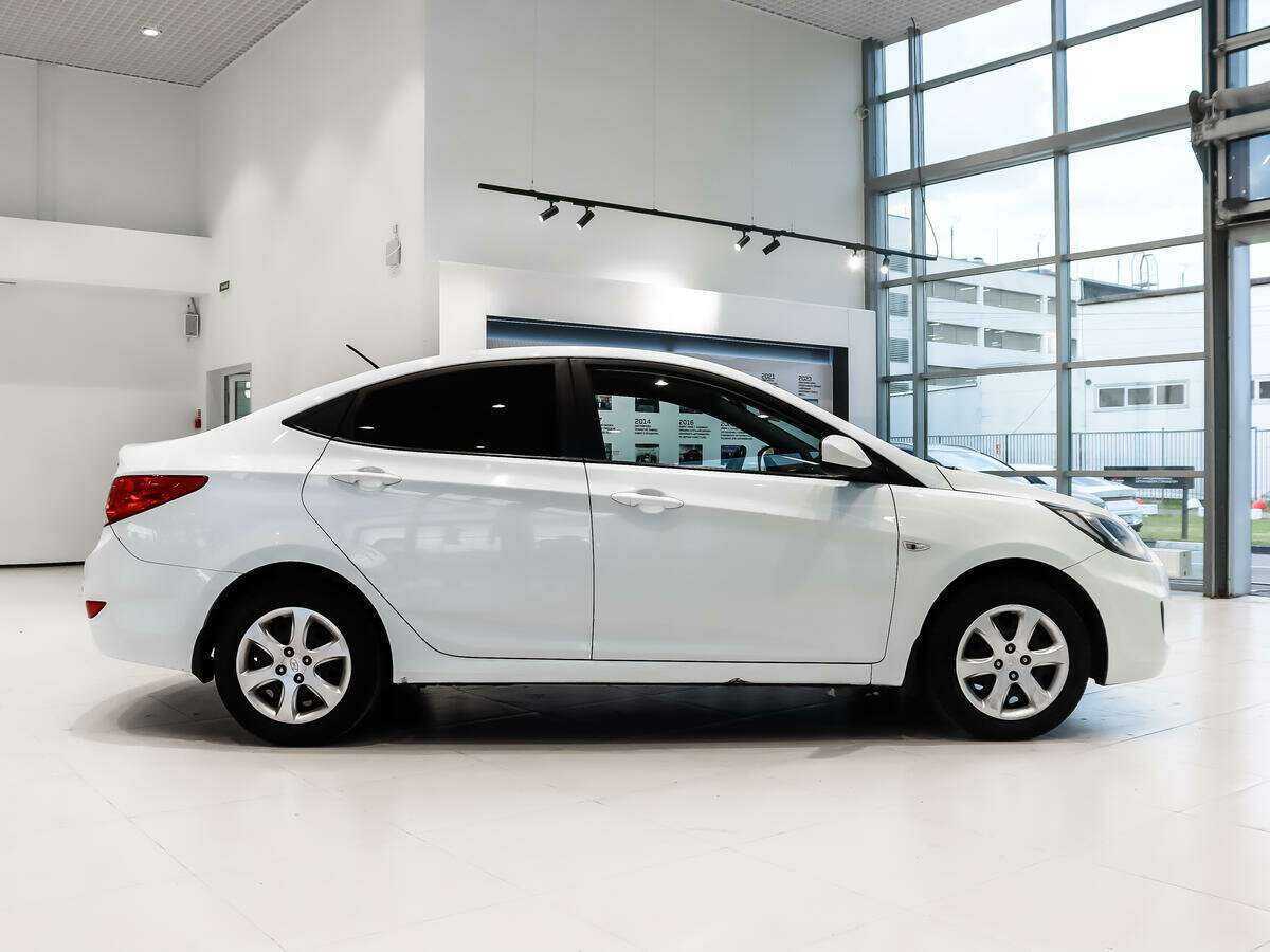 Hyundai Solaris 2012 года с пробегом. Фото: #3