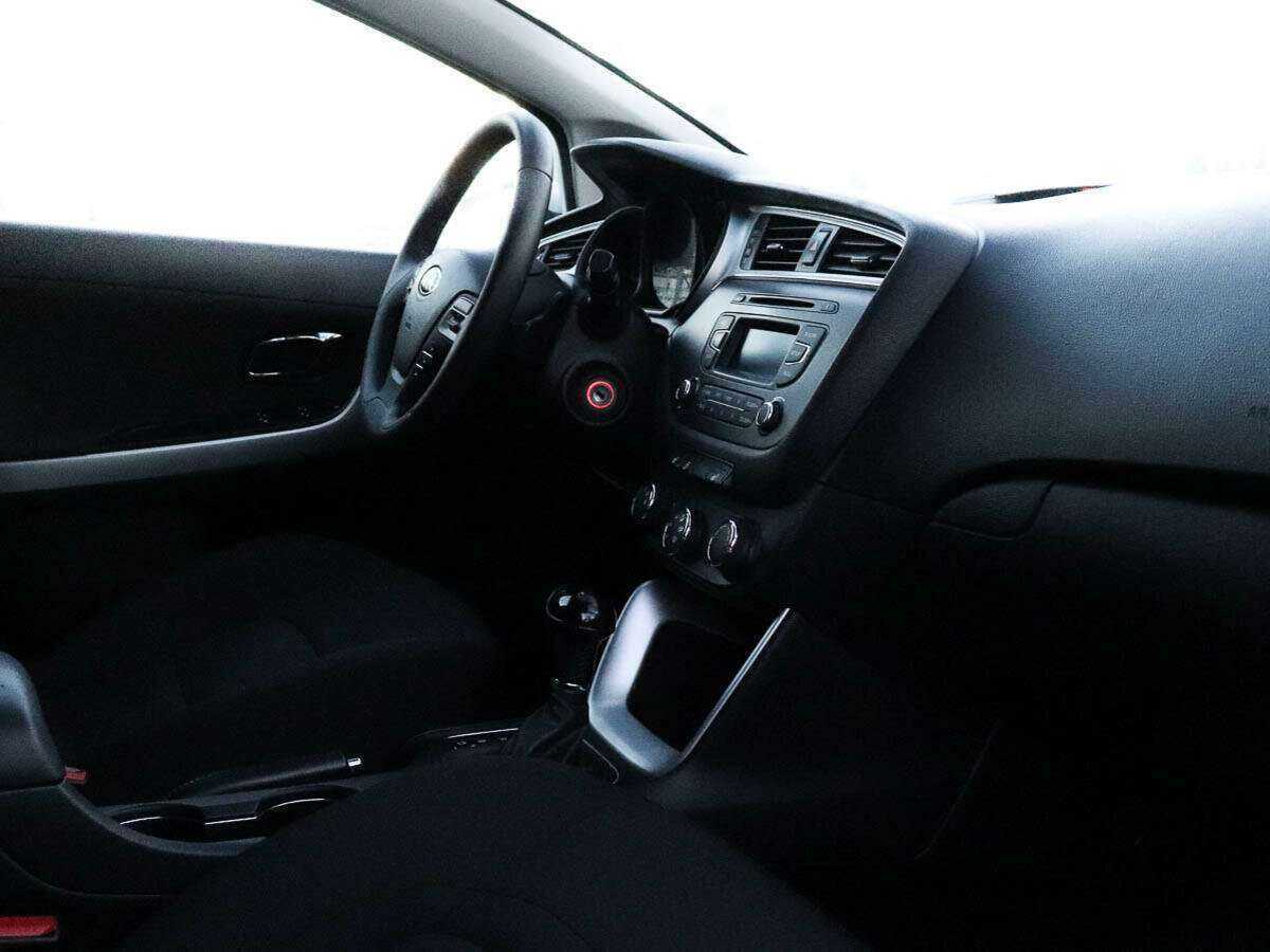 Kia Ceed 2018 года с пробегом. Фото: #6