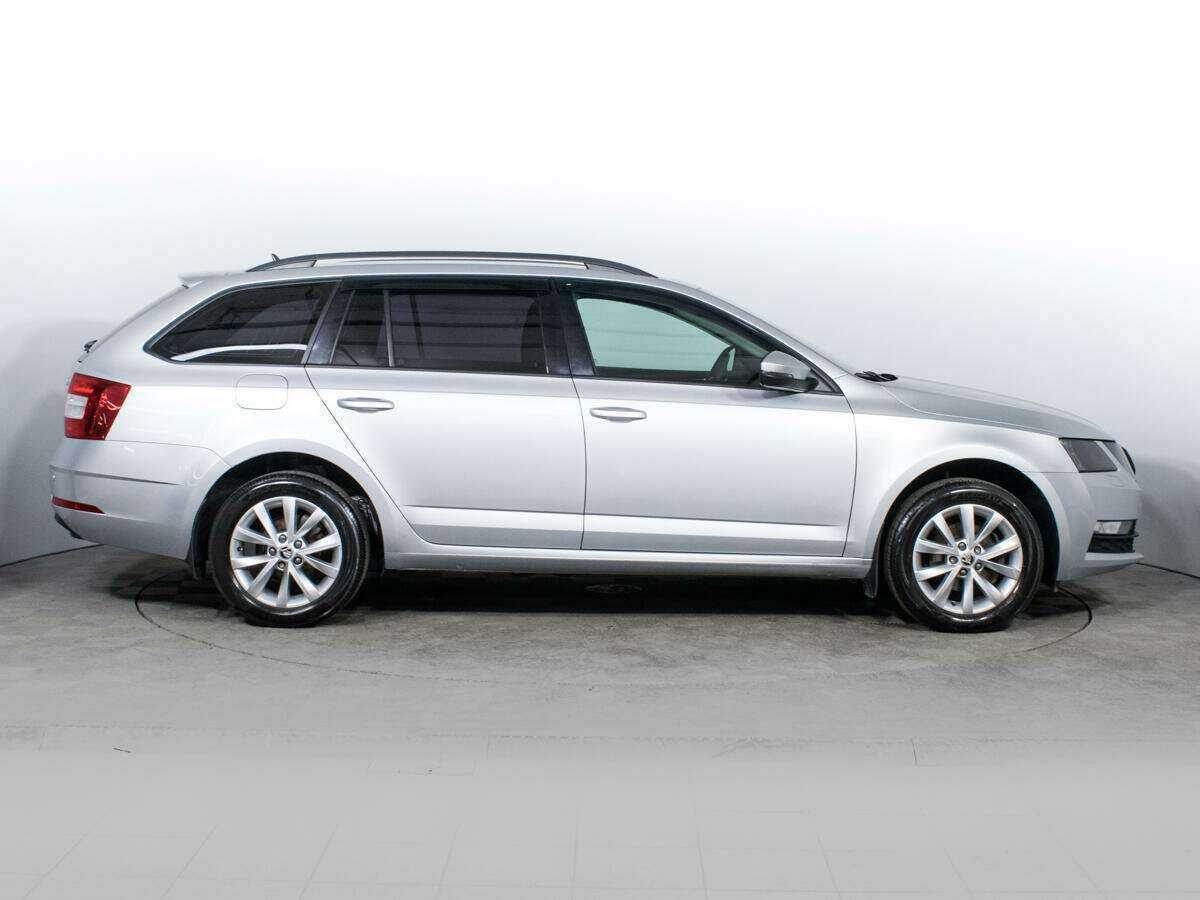 Skoda Octavia 2018 года с пробегом. Фото: #3