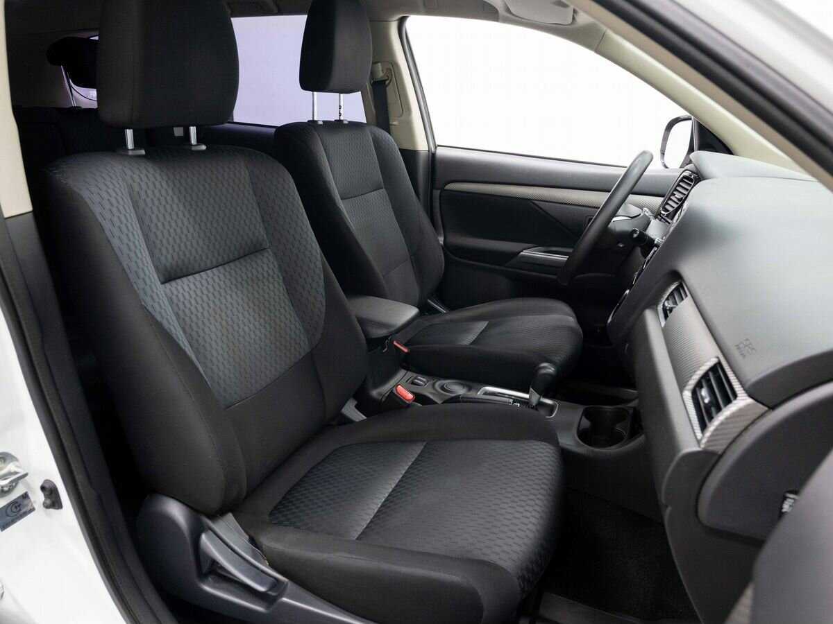 Mitsubishi Outlander 2014 года с пробегом. Фото: #11