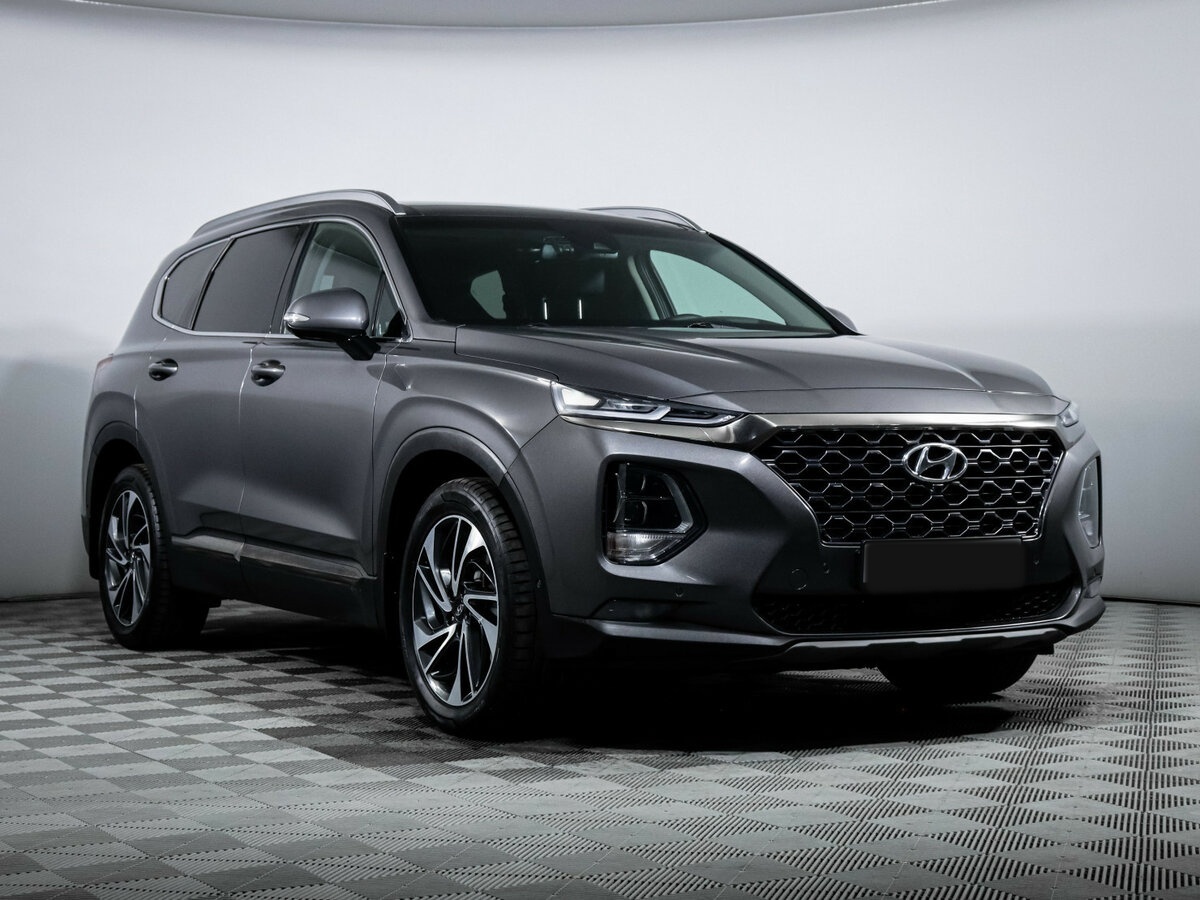 Hyundai Santa Fe 2019 года с пробегом. Фото: #2