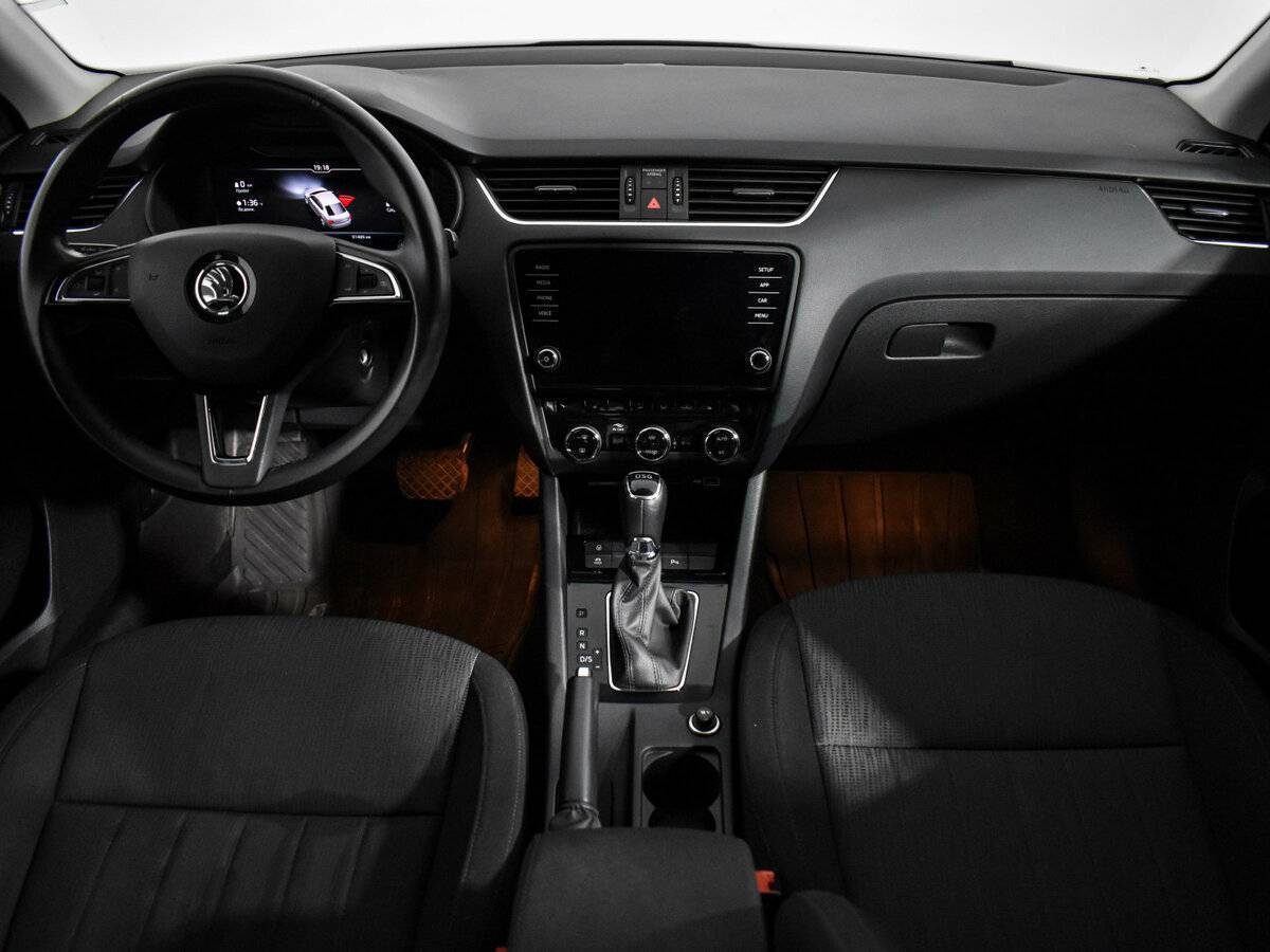 Skoda Octavia 2019 года с пробегом. Фото: #12