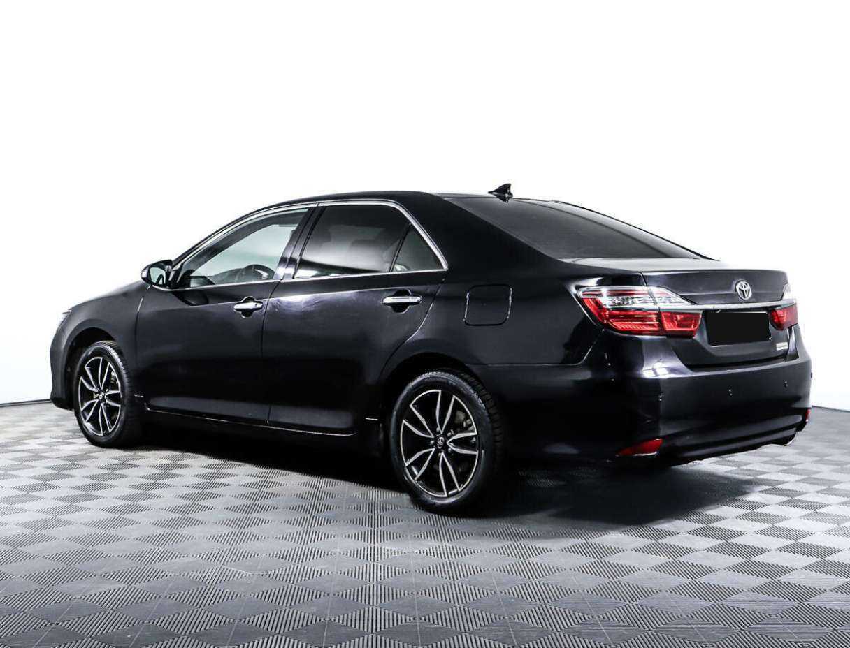 Toyota Camry 2017 года с пробегом. Фото: #6