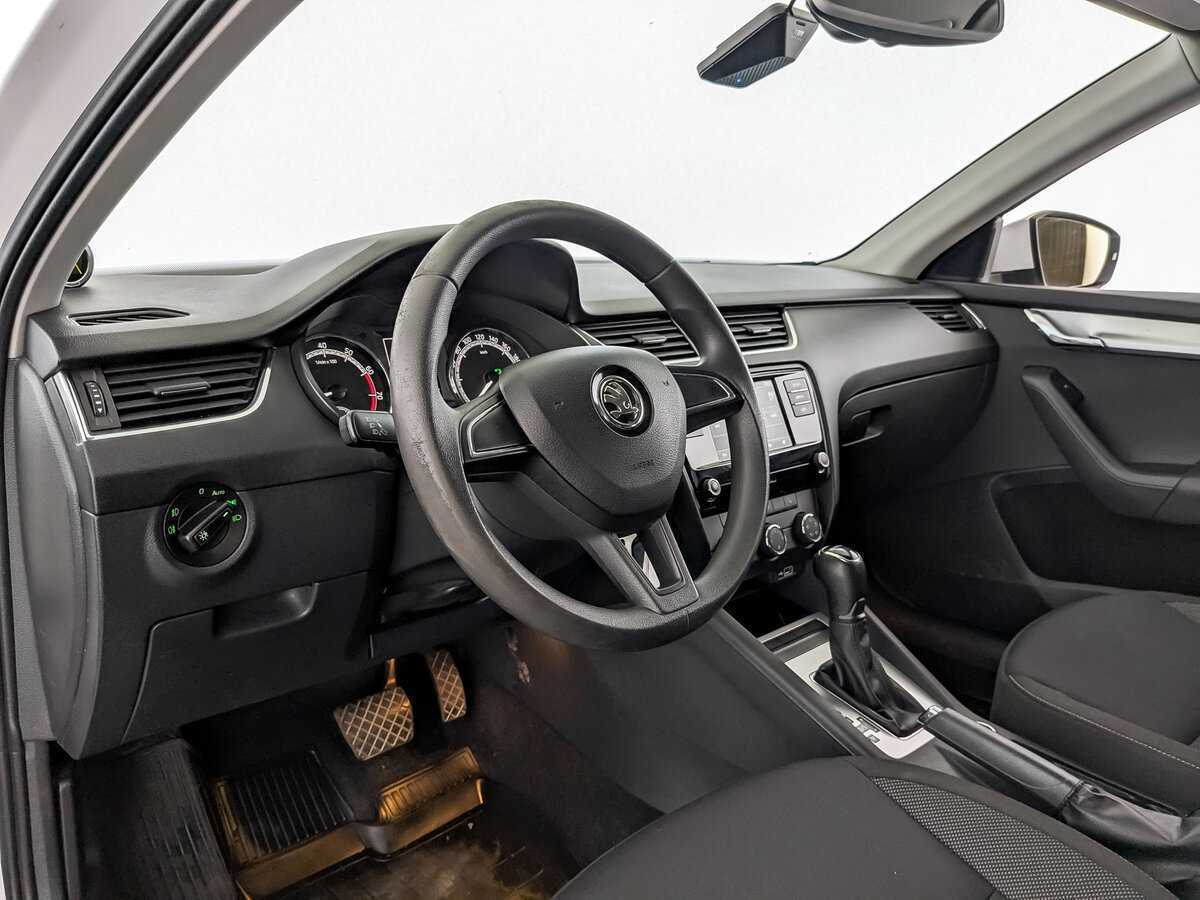 Skoda Octavia 2018 года с пробегом. Фото: #15