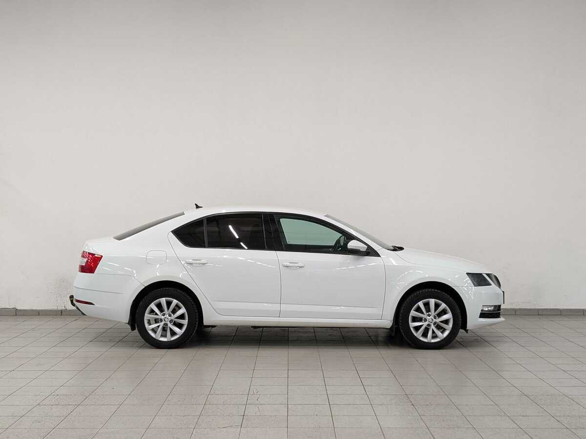 Skoda Octavia 2017 года с пробегом. Фото: #3