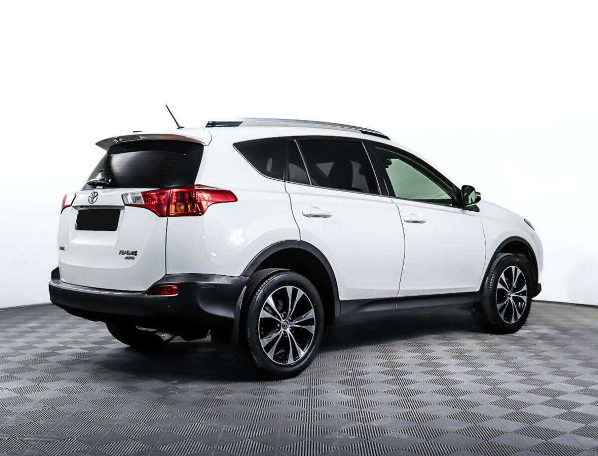 Toyota RAV4 2014 года с пробегом. Фото: #4
