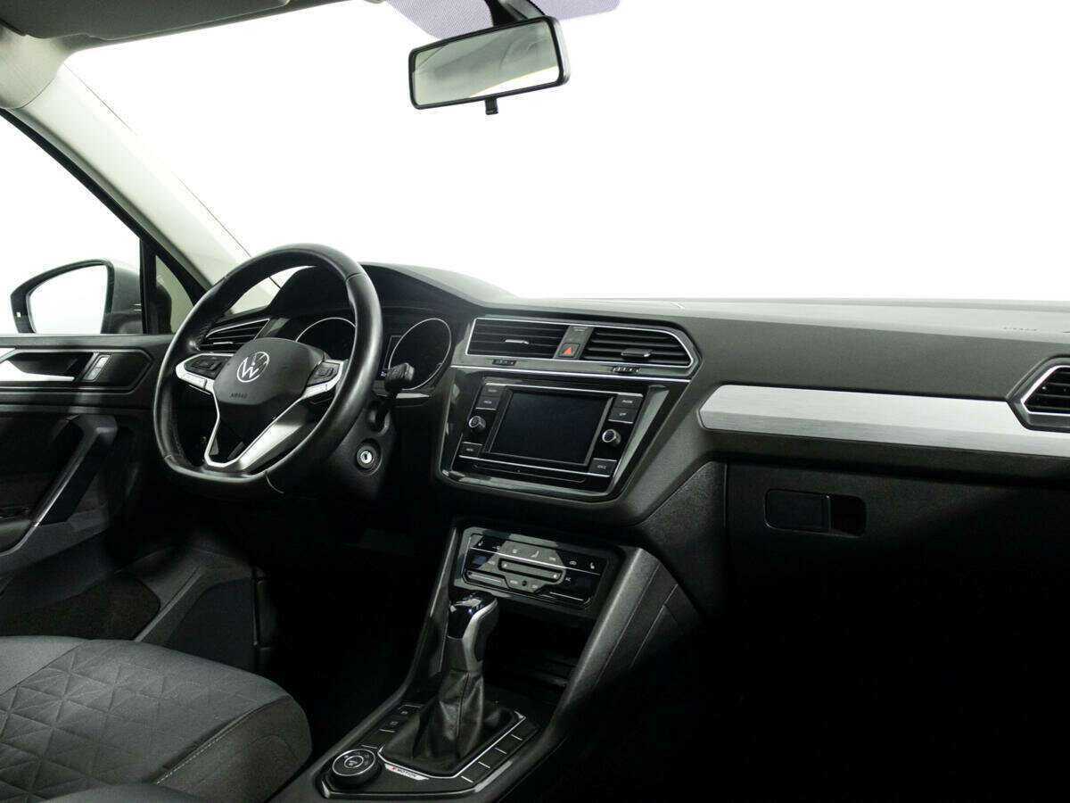 Volkswagen Tiguan 2021 года с пробегом. Фото: #8